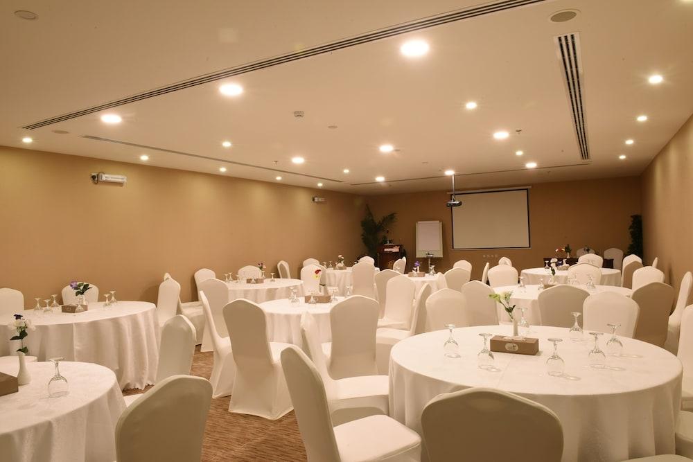 Garden Plaza Hotel Al-Hofuf Exterior photo